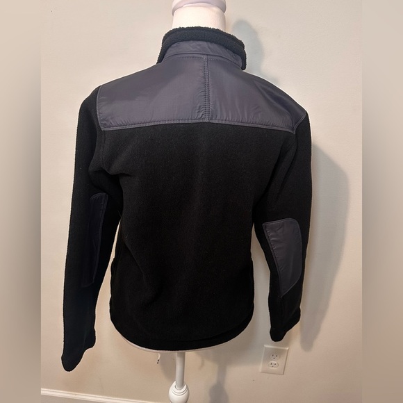 The North Face Boys Black and Gray Jacket Size Large - Picture 3 of 5